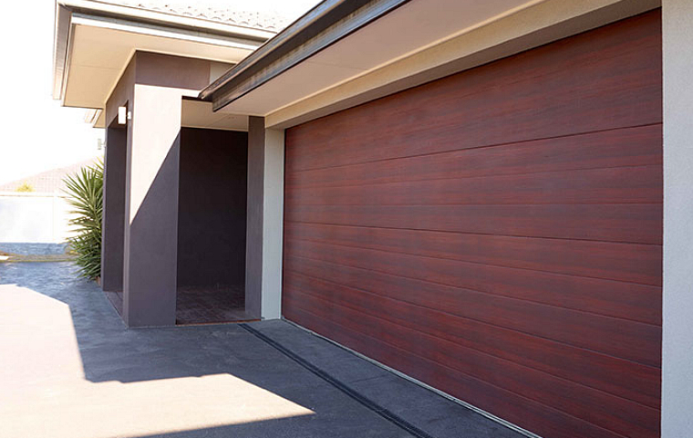Professional Garage Door Services in South Gate, CA